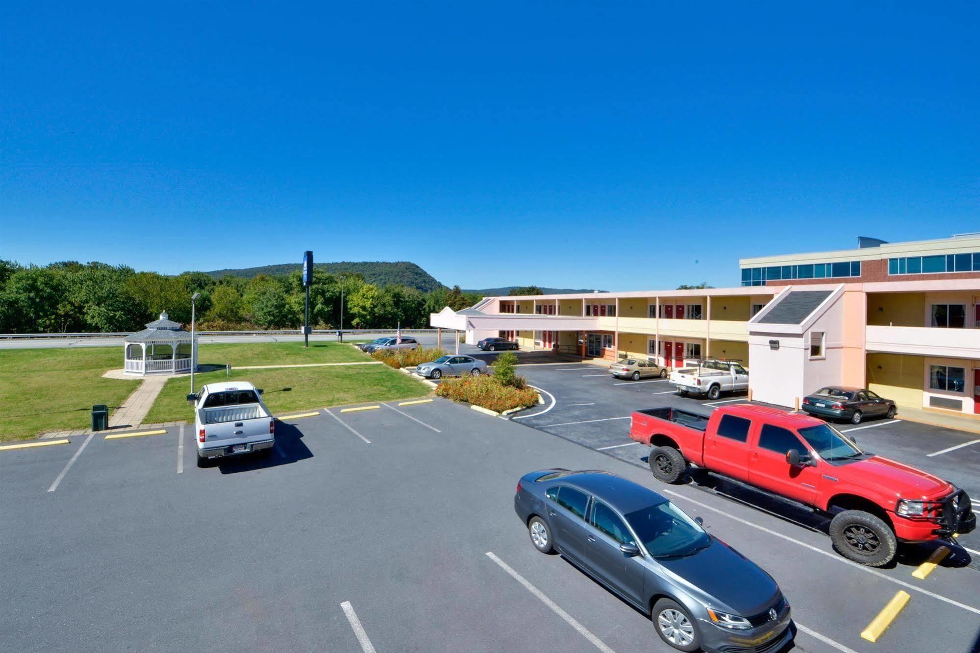 Motel 6 Harrisburg Pa Near Pa Expo Center Exterior photo